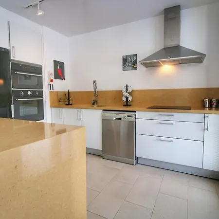 Villa Marluki, 4 Bedrooms, Pool And Terraces