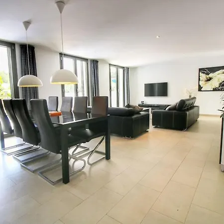 Villa Marluki, 4 Bedrooms, Pool And Terraces *