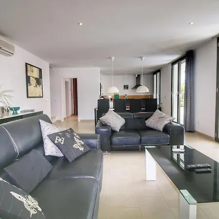 Villa Marluki, 4 Bedrooms, Pool And Terraces *
